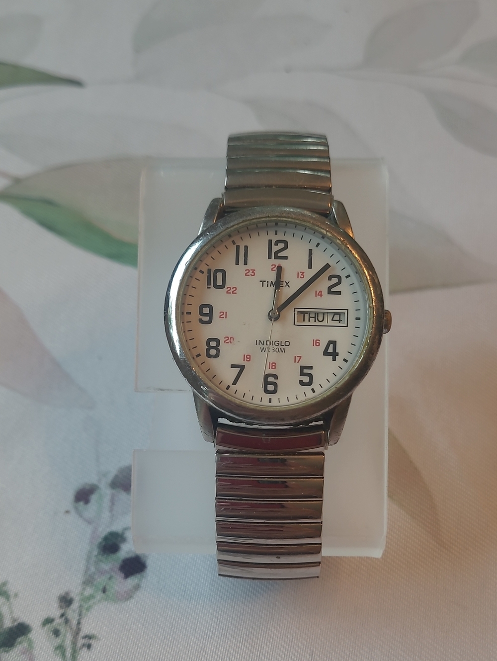 Timex Indiglo men’s quartz watch